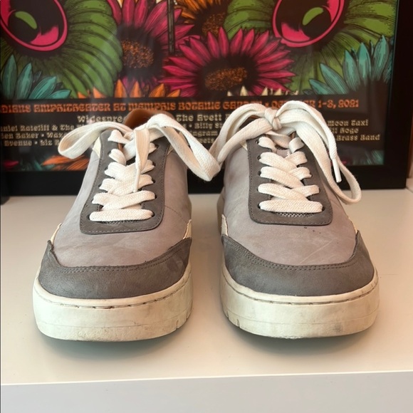 Vionic Elsa Sneakers-Sz 8 - Picture 2 of 7